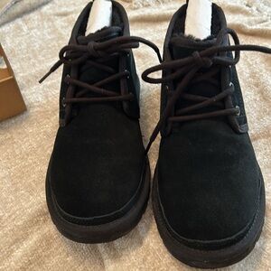 UGG NEUMEL WOMENS BLACK  LOW BOOTS